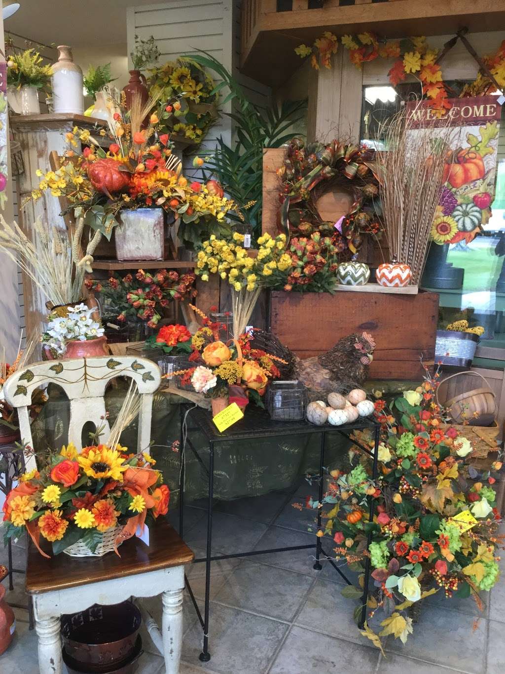 Royers Flowers & Gifts | 366 E Penn Ave, Wernersville, PA 19565, USA | Phone: (610) 678-7370