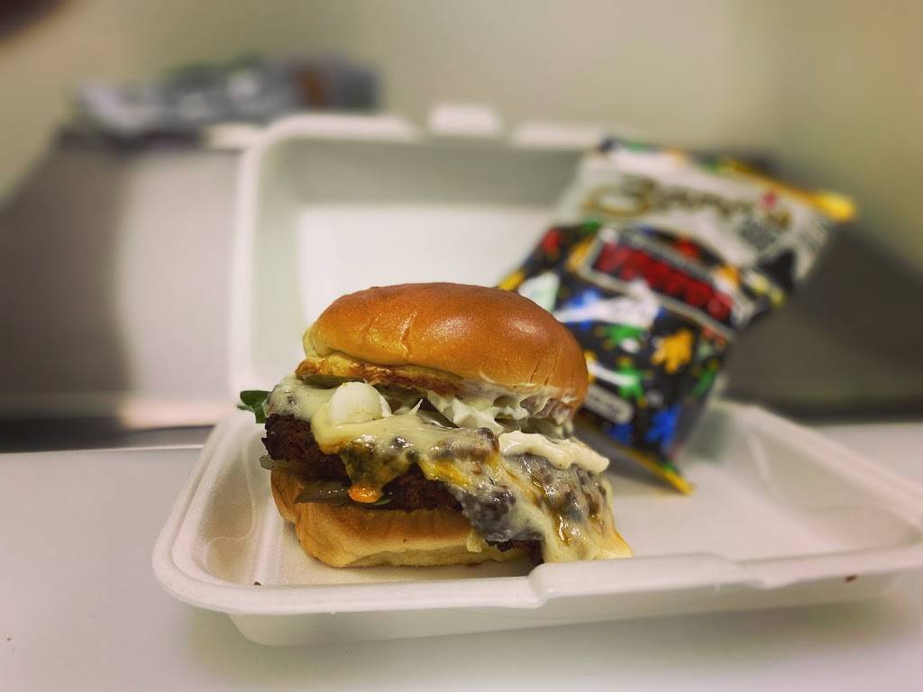 Best Burger. | 8319 N 30th St, Omaha, NE 68112, USA | Phone: (531) 999-1308