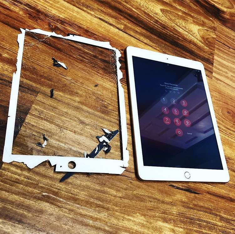 Tablet & Electronics Repair | 5342 W Camelback Rd Suite 400, Glendale, AZ 85301, USA | Phone: (602) 529-1818