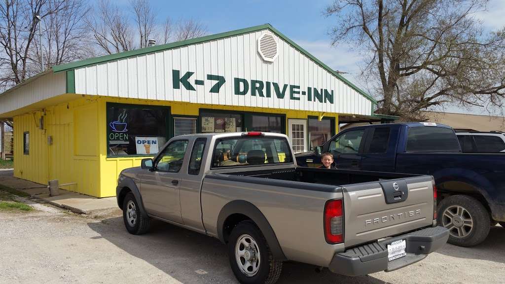 K-7 Drive-Inn | 102 E Graham Rd, Urich, MO 64788, USA | Phone: (660) 638-4662