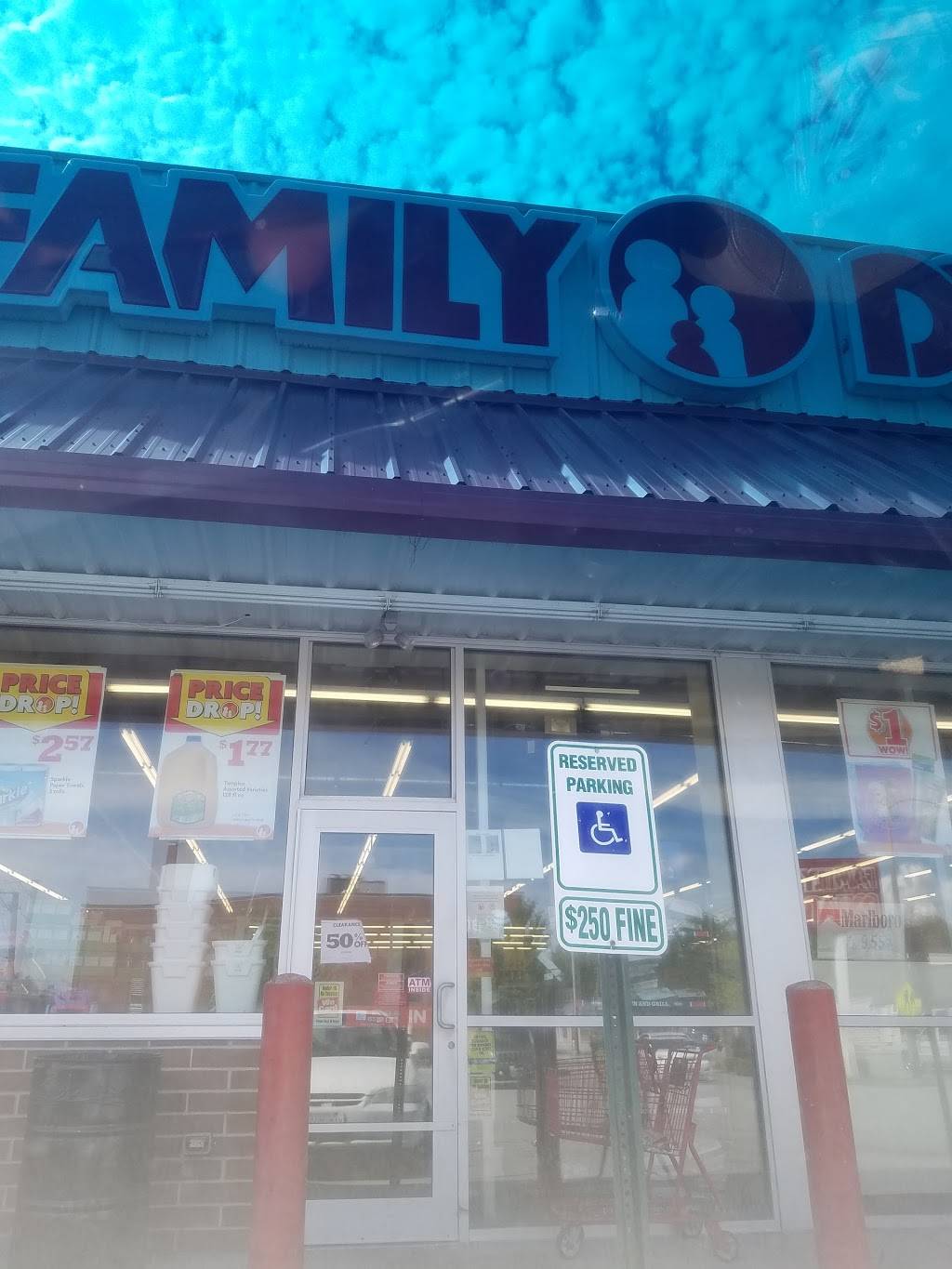 Family Dollar | 893 Burnham Ave, Calumet City, IL 60409, USA | Phone: (708) 868-3152