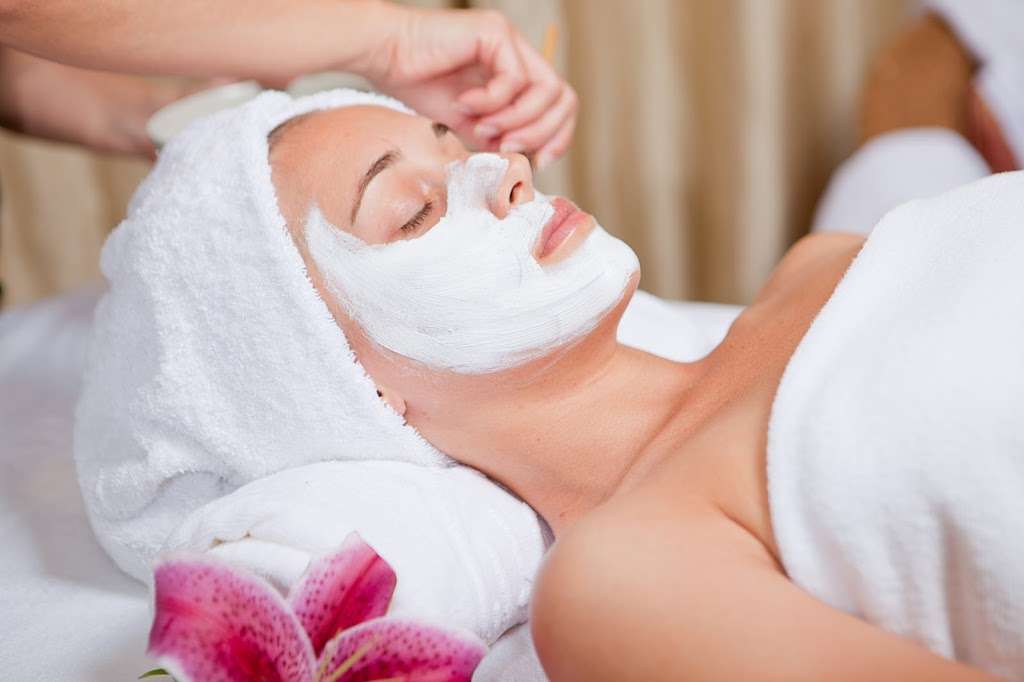 Almond Tree Spa | Inside the Serenity Center, 2040 Winter Springs Blvd, Oviedo, FL 32765, USA | Phone: (407) 341-7922