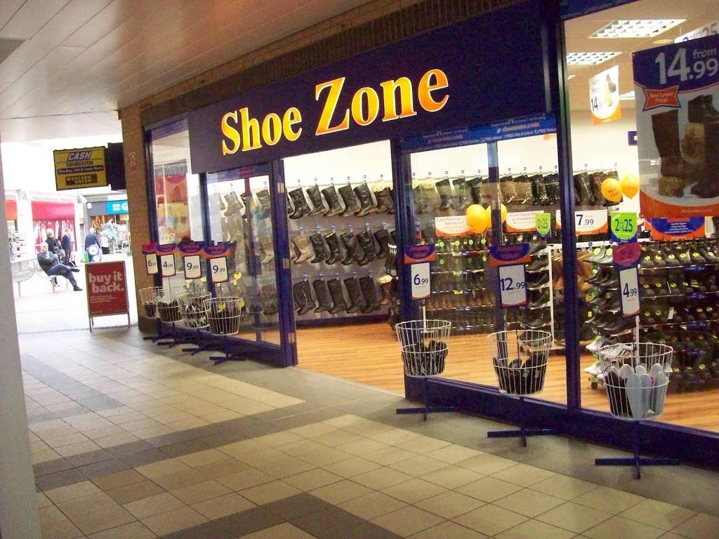Shoe Zone | Unit 5 Riverside Shopping Ctr, Erith, London DA8 1SE, UK | Phone: 01322 340411
