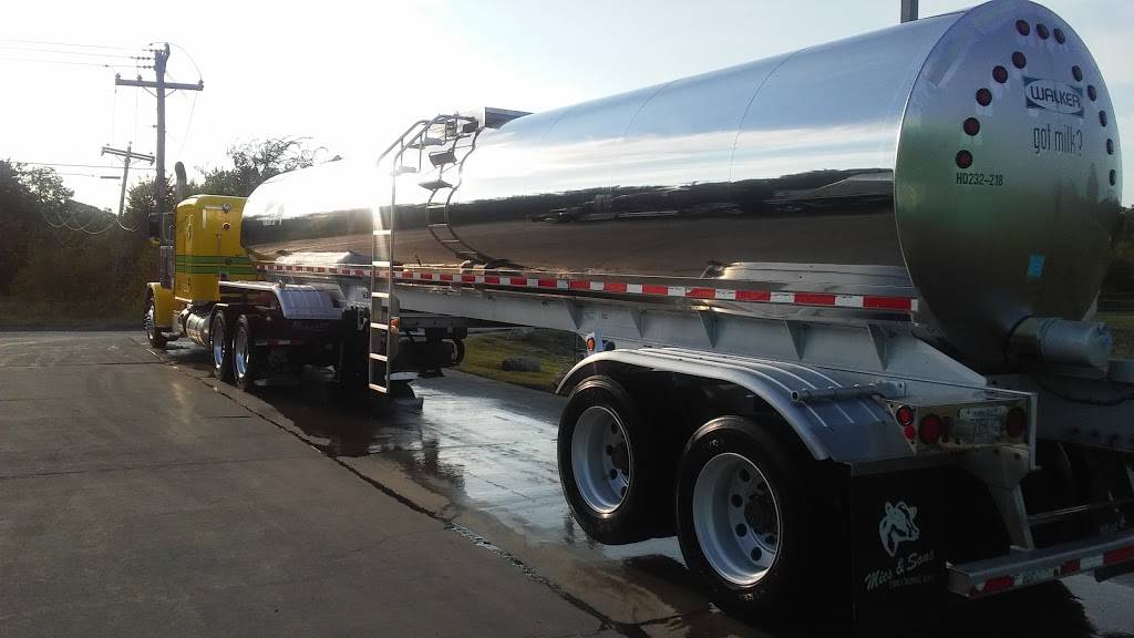 Blue Beacon Truck Wash of OKC N, OK | 7720 N Bryant Ave I-35 Exit 134, Oklahoma City, OK 73121, USA | Phone: (405) 478-0833