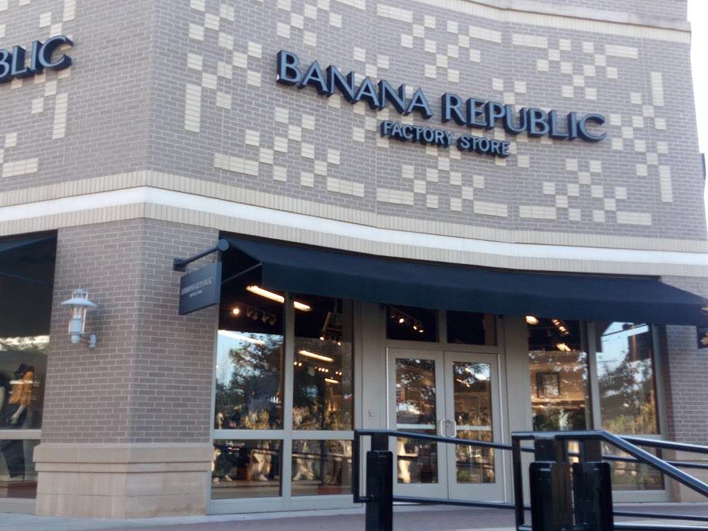 Banana Republic | 1813 Village West Pkwy, Kansas City, KS 66111, USA | Phone: (913) 299-1840