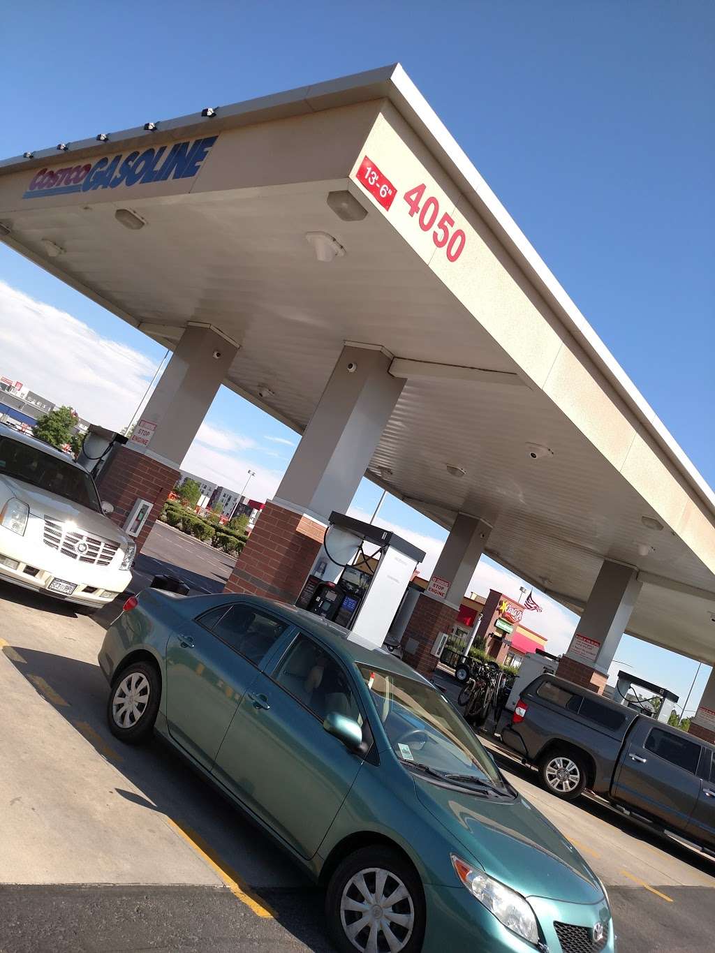 Costco Gasoline | 4000 River Point Pkwy, Sheridan, CO 80110, USA | Phone: (303) 200-1830