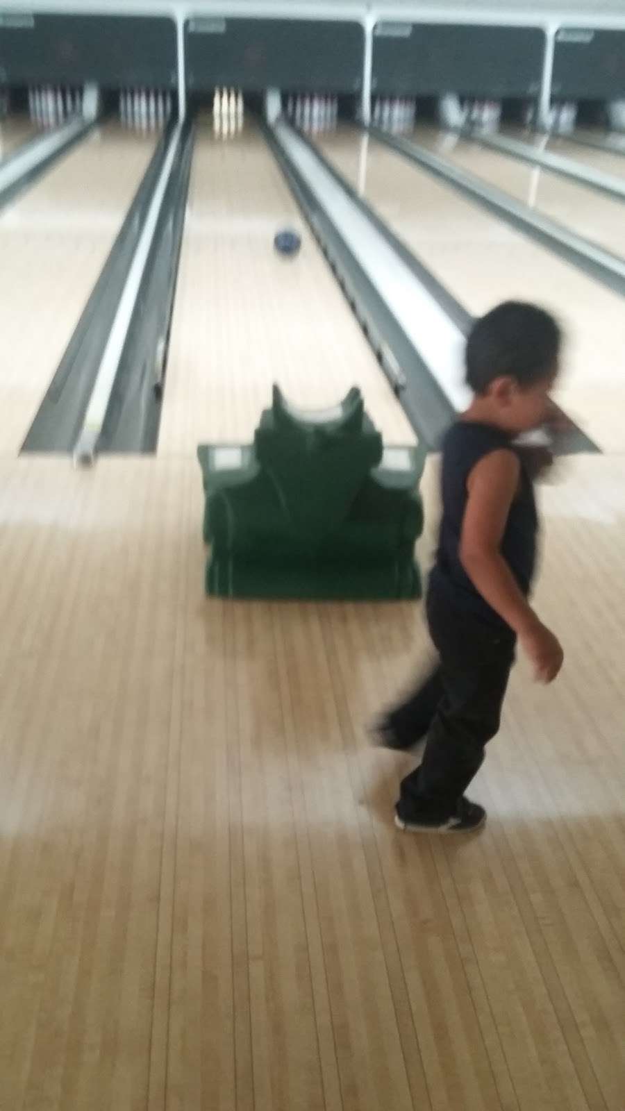 Fiesta Lanes | 955 W Reynolds St, Pontiac, IL 61764, USA | Phone: (815) 844-7626