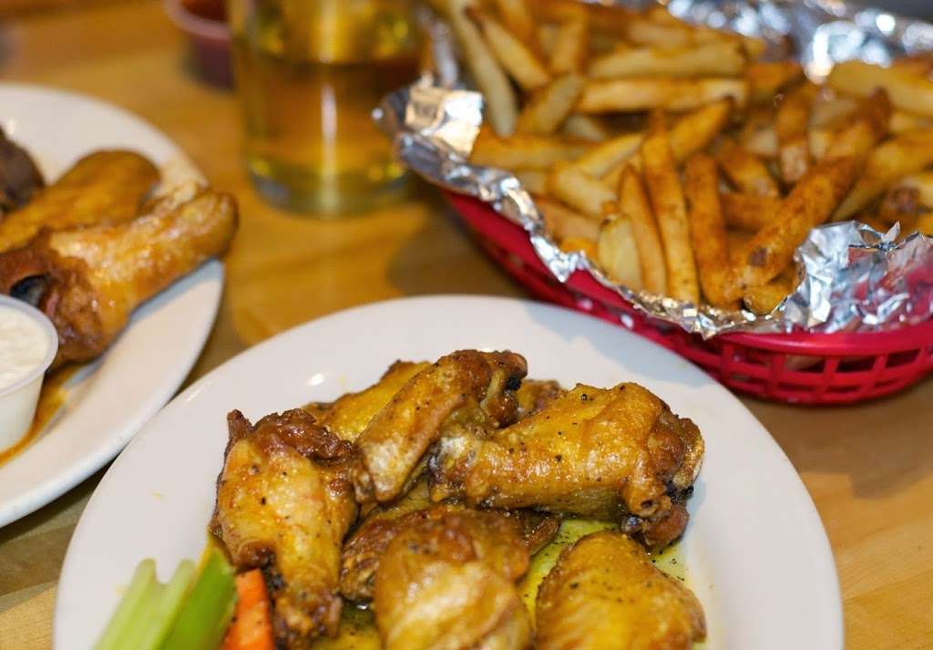 Buffalo Wings & Beer | 15412 New Hampshire Ave, Silver Spring, MD 20904 | Phone: (301) 879-4900