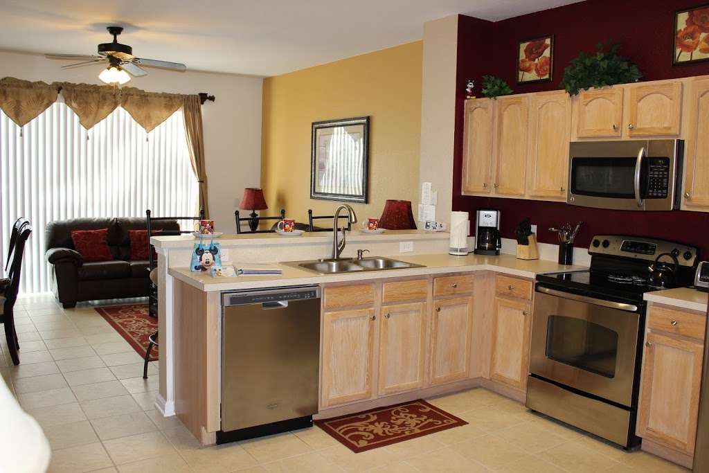 Disney Dreams Vacation Rentals | 2577 Maneshaw Ln, Kissimmee, FL 34747, USA | Phone: (774) 696-0169