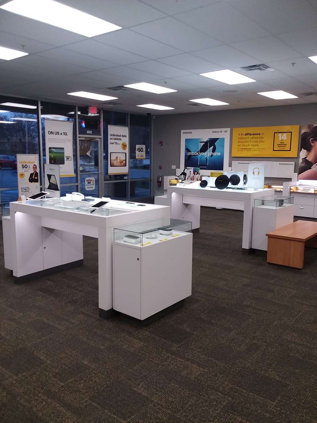 Sprint Store | 2544 N Illinois 83, Round Lake Beach, IL 60073, USA | Phone: (847) 356-3253