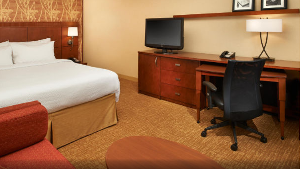 Courtyard by Marriott Chicago Waukegan/Gurnee | 3800 Northpoint Blvd, Waukegan, IL 60085, USA | Phone: (847) 689-8000