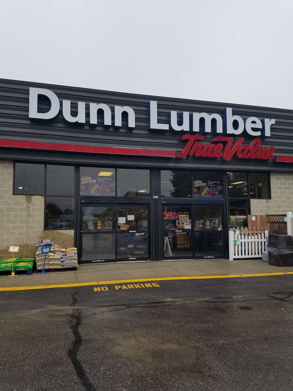 Dunn Lumber & True Value Hardware | 826 North St, Lake Geneva, WI 53147, USA | Phone: (262) 248-4459