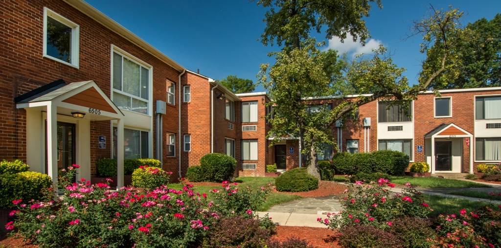Kent Village | 6707 Hawthorne St, Landover, MD 20785, USA | Phone: (240) 681-1094