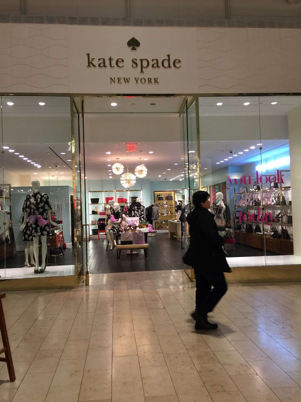 kate spade new york | 800 Boylston St Suite 133, #133, Boston, MA 02199 | Phone: (617) 236-7618