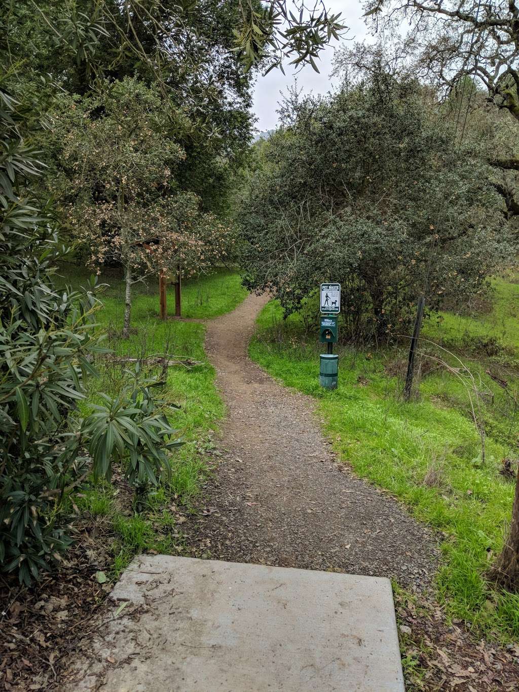 Blackstone Trail | 2498-2404 Queenstone Dr, San Rafael, CA 94903, USA