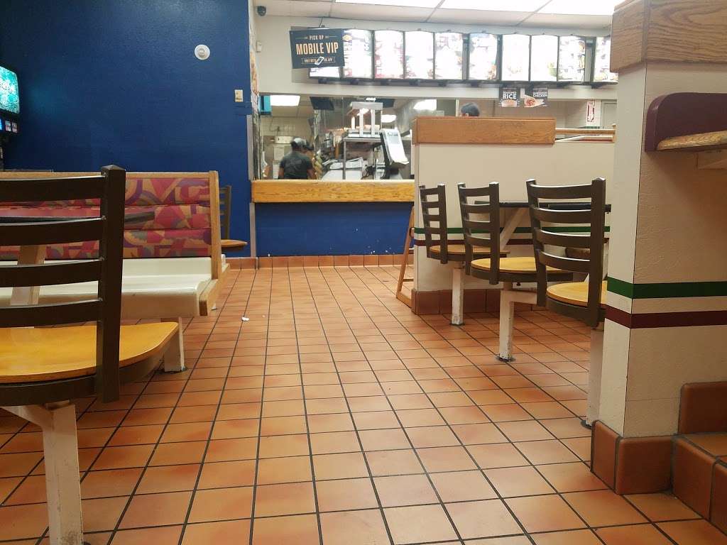 Taco Bell | 9180 Whittier Blvd, Pico Rivera, CA 90660, USA | Phone: (562) 949-6300