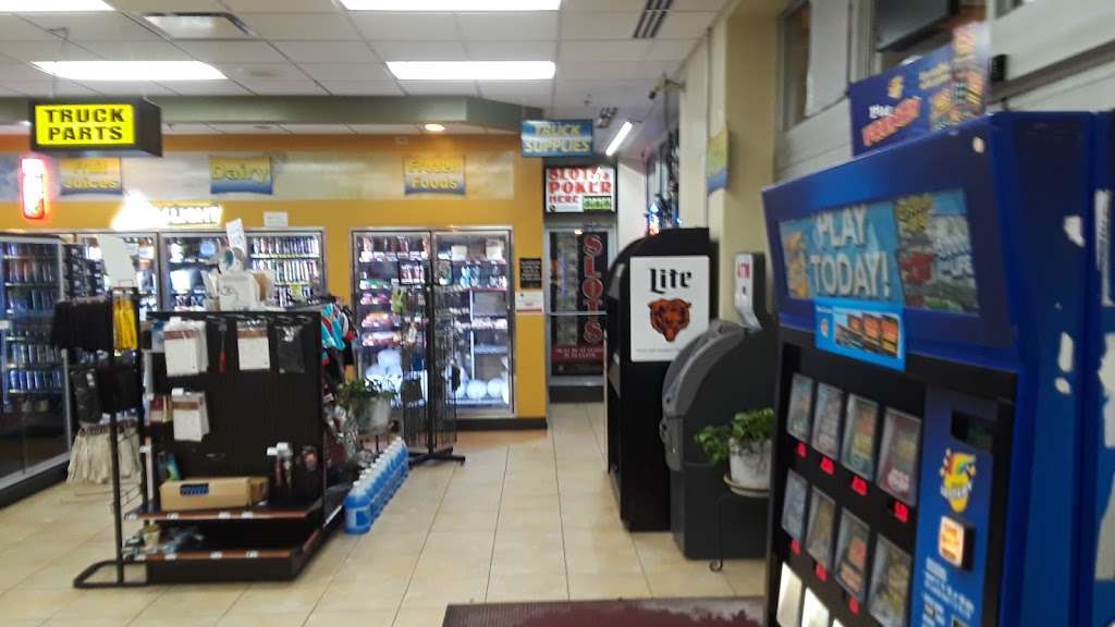 Gurnee Truck Stop | 36725 US-41, Gurnee, IL 60031, USA | Phone: (847) 244-1655