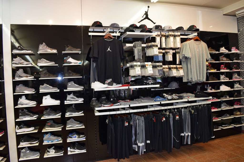 Shoes & More | 11521 Washington Blvd, Whittier, CA 90606, USA | Phone: (562) 699-8373