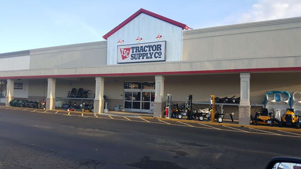 Tractor Supply Co. | 801 E Philadelphia Ave #6, Boyertown, PA 19512, USA | Phone: (610) 473-0243