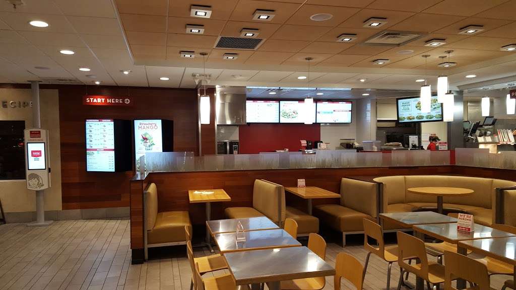 Wendys | 602 E Greenway Pkwy, Phoenix, AZ 85022, USA | Phone: (602) 548-1511