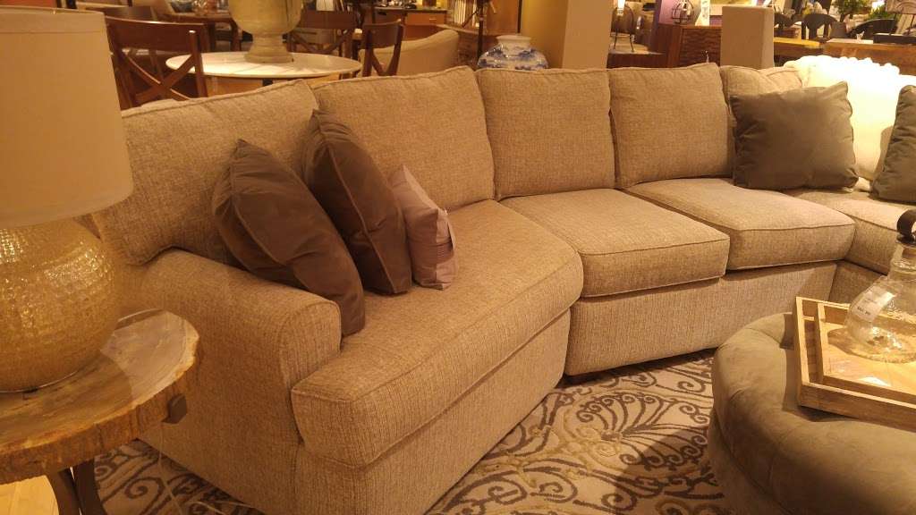 Walter E Smithe Furniture Design Vernon Hills 4311 280 S Milwaukee Ave Il 60061 Usa - Walter E Smithe Furniture Design Vernon Hills Il Walter E Smithe Furniture Design Vernon Hills 4311 280 S Milwaukee Ave Il 60061 Usa - Walter E Smithe Furniture Design Vernon Hills Il