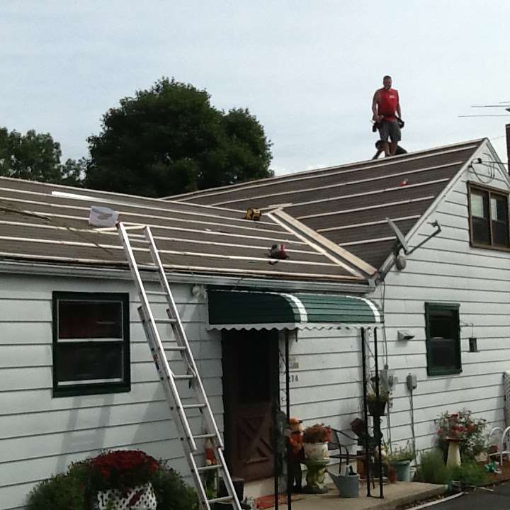 All Metal Roofing Specialists | 4976 PA-419, Womelsdorf, PA 19567, USA | Phone: (717) 933-7044