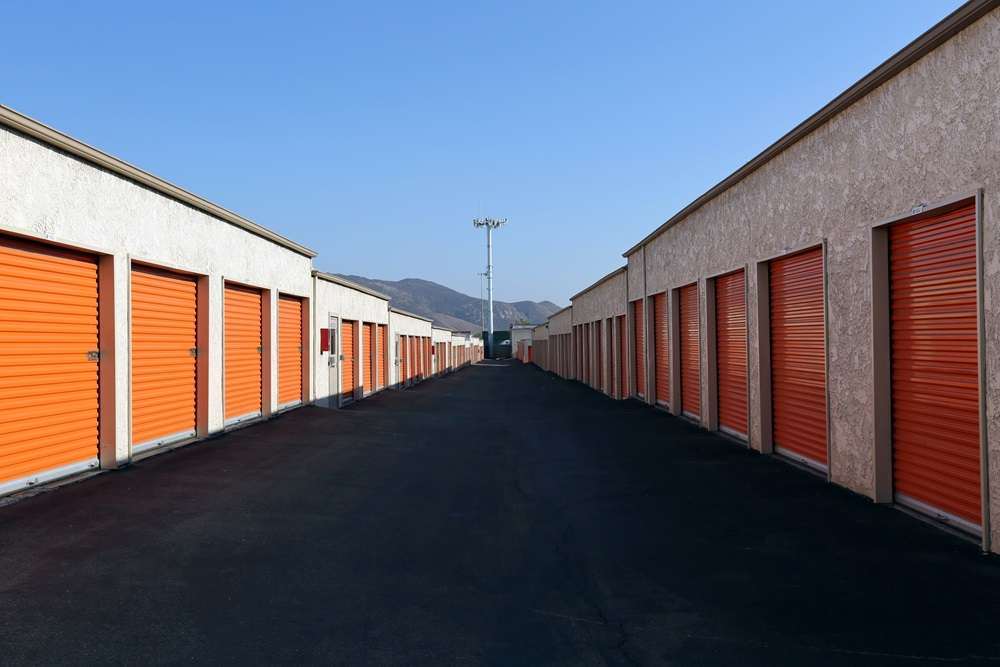 Public Storage | 17173 Valley Blvd, Fontana, CA 92335, USA | Phone: (909) 302-1640