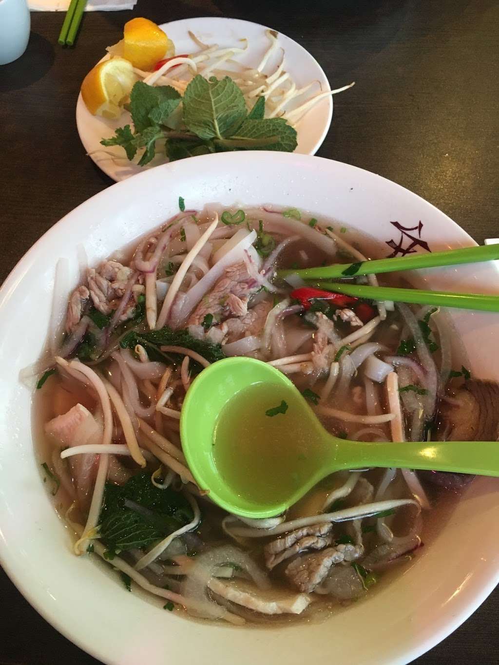 Hanoi Pho | 179 Mare St, London E8 3QE, UK | Phone: 020 8986 9171