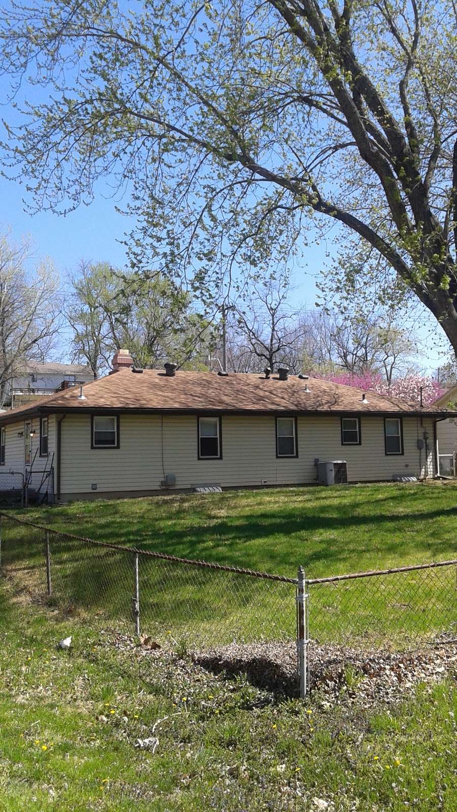 Garcia Roofing | 119 W Gregory Blvd, Kansas City, MO 64113 | Phone: (816) 286-7387