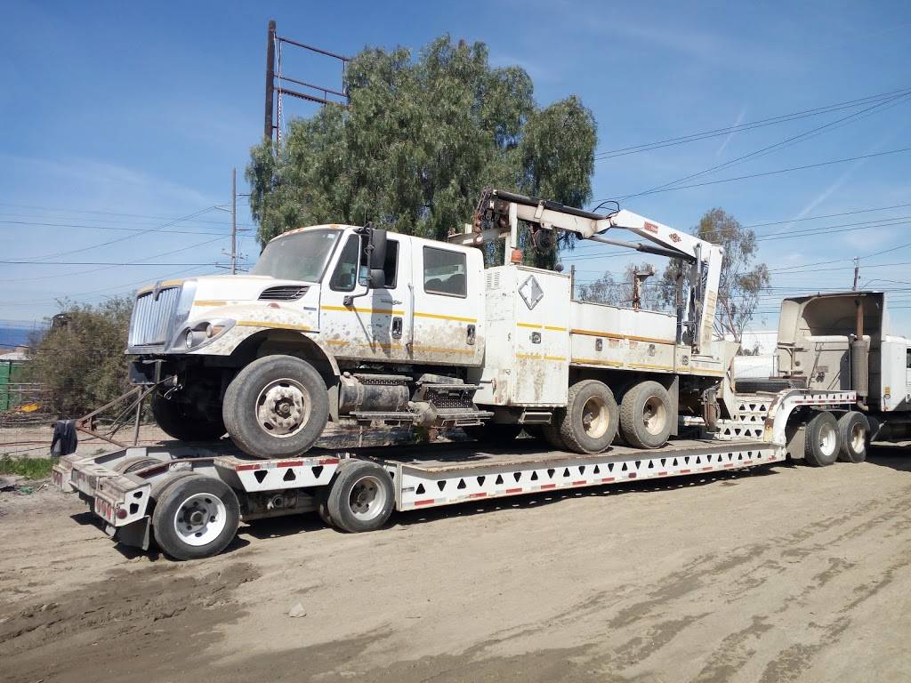 Autotraslados Impacto | Aeropuerto 9, Garita de Otay, 22430 Tijuana, B.C., Mexico | Phone: 664 204 9463