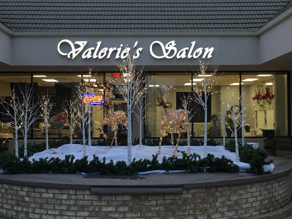 Valeries Salon & Vals Too | 329 Front St, McHenry, IL 60050, USA | Phone: (815) 900-7720