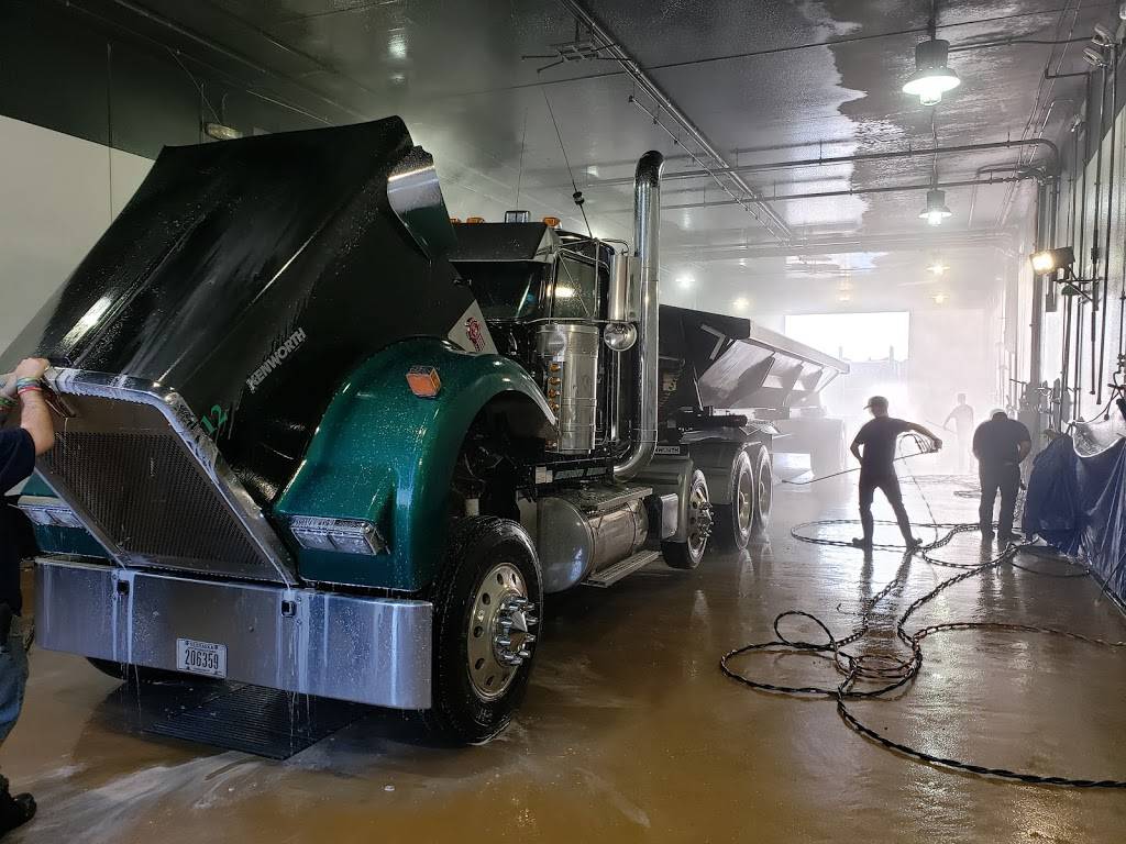 Blue Beacon Truck Wash of Council Bluffs, IA | 2608 S 24th St, I-80 Exit 1B, Council Bluffs, IA 51501, USA | Phone: (712) 322-7484