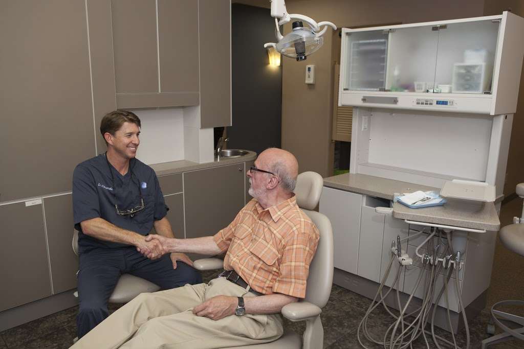 Implant Dentistry and Periodontics | 9885 E 116th St #300, Fishers, IN 46037, USA | Phone: (317) 574-0600