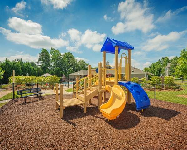 The Vinoy at Innovation Park Apartments | 8108 Vinoy Blvd, Charlotte, NC 28262 | Phone: (704) 717-4811