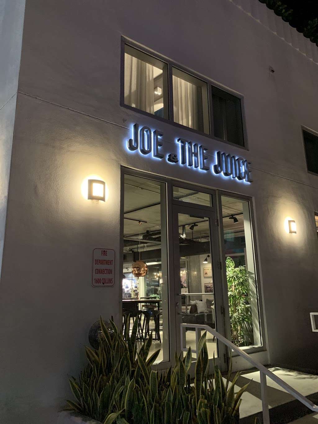 Miami Joe Coffee Co. | 1601 Collins Ave, Miami Beach, FL 33139, USA | Phone: (305) 604-1601