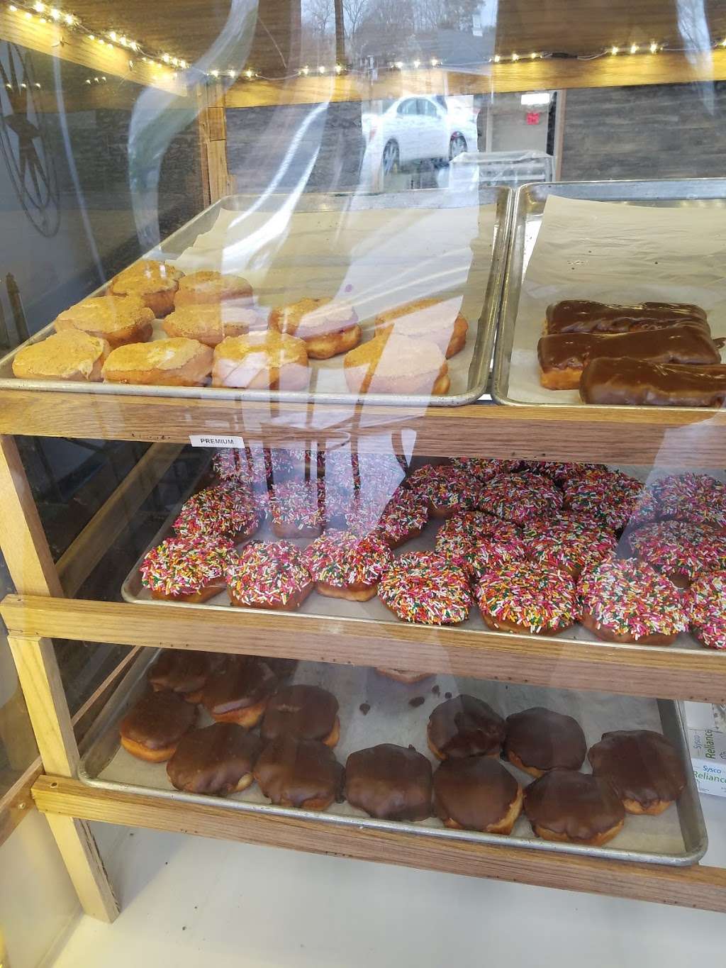 K-Dub Donuts | 4915 Richmond Tappahannock Hwy suite d, Aylett, VA 23009, USA