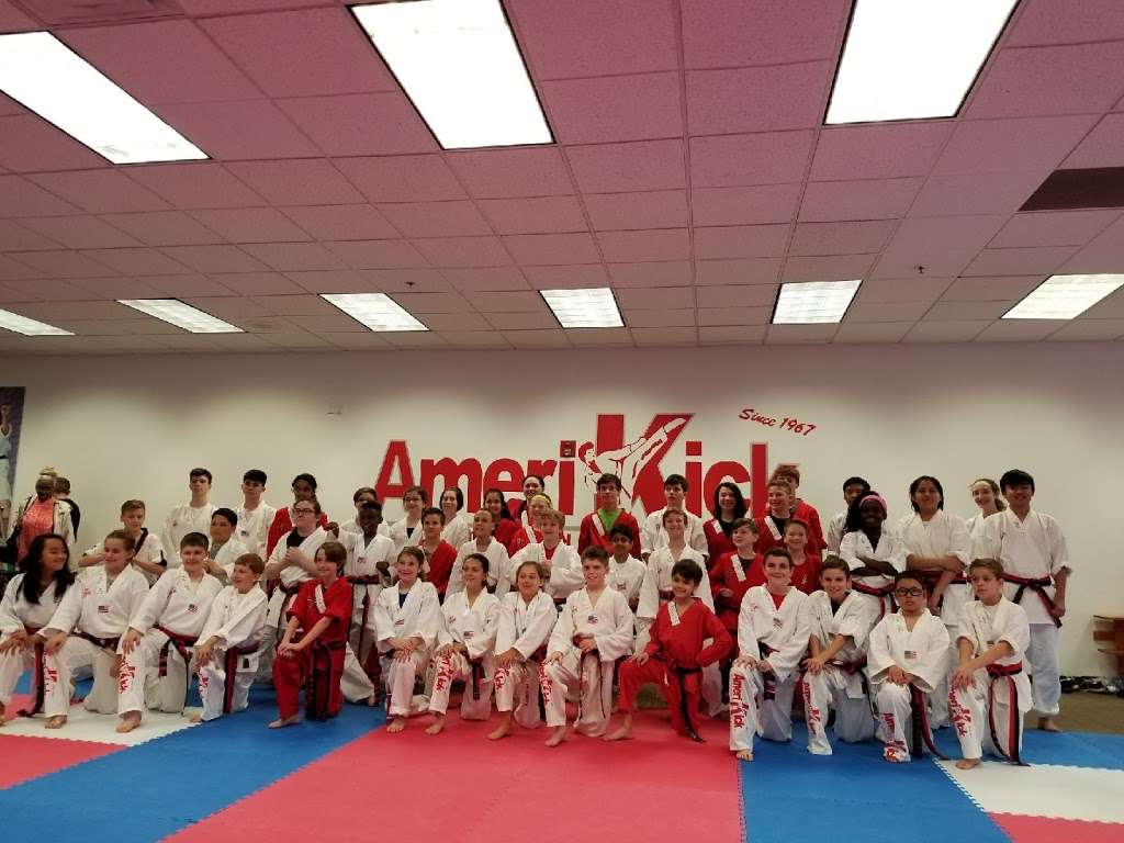 AmeriKick Karate | Karate School 10306 | Kickboxing School | 2110 Richmond Rd, Staten Island, NY 10306, USA | Phone: (718) 351-5100