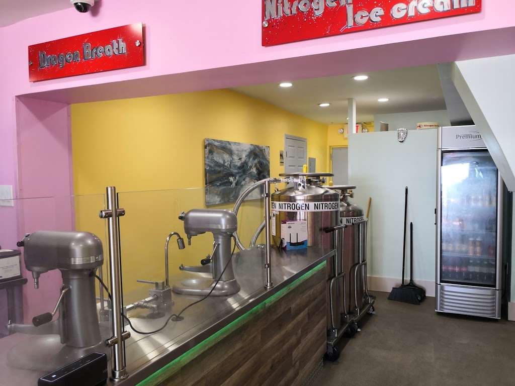 Da-Vinchy Nitrogen Ice Cream | 707 N Broadwalk #3, Hollywood, FL 33019, USA | Phone: (301) 222-7770