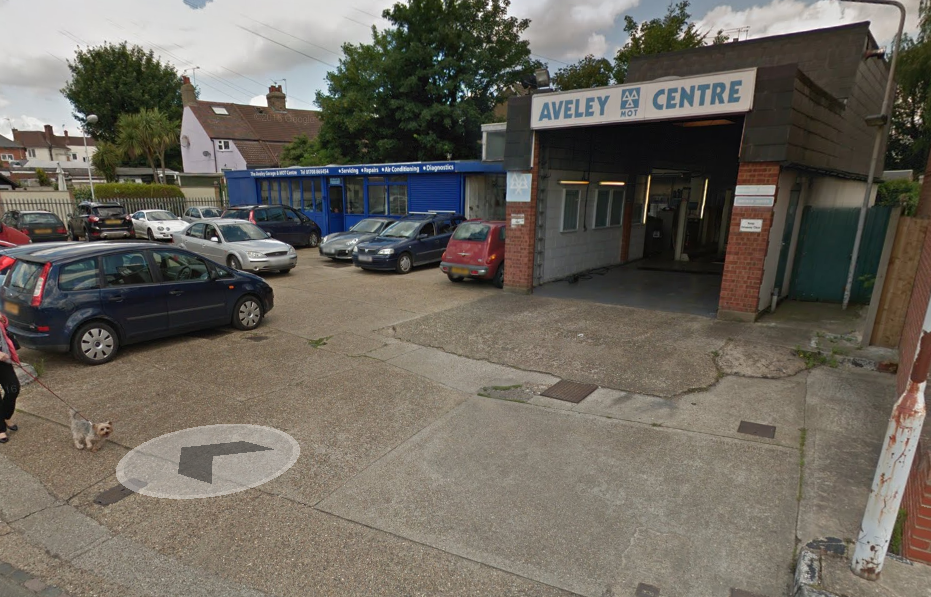 Aveley Garage & M.O.T. Centre | 9 High St, Aveley, South Ockendon RM15 4BP, UK | Phone: 01708 865454