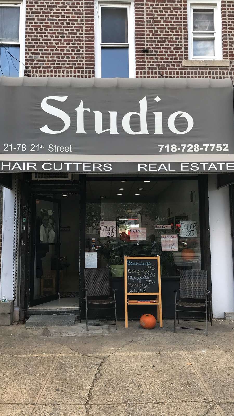 Studio haircutters | 21-78 21st St, Astoria, NY 11105, USA | Phone: (718) 728-7752