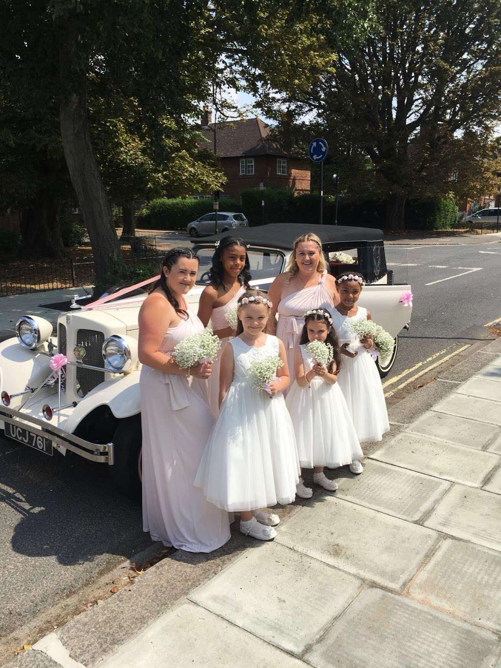 D&C Wedding Cars Ltd | 21 Abbots Rd, Edgware HA8 0QT, UK | Phone: 07757 585243