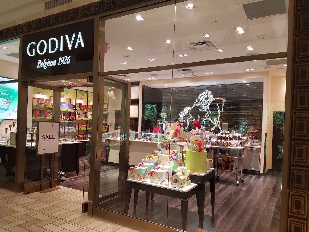 Godiva Chocolatier | 1961 Chain Bridge Rd, McLean, VA 22102, USA | Phone: (703) 448-4825