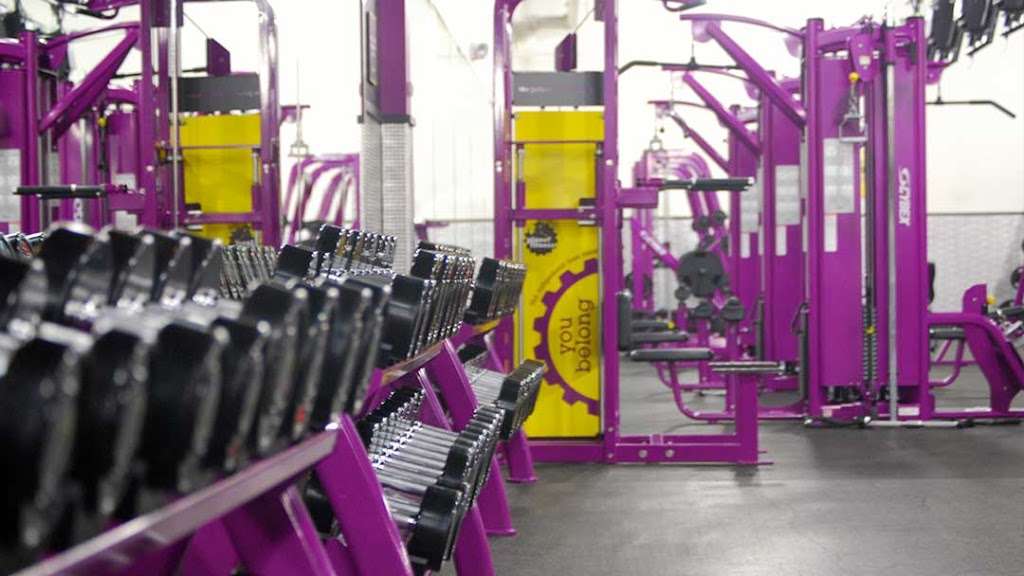 Planet Fitness | 166 Grove Street, Franklin, MA 02038, USA | Phone: (508) 541-6880