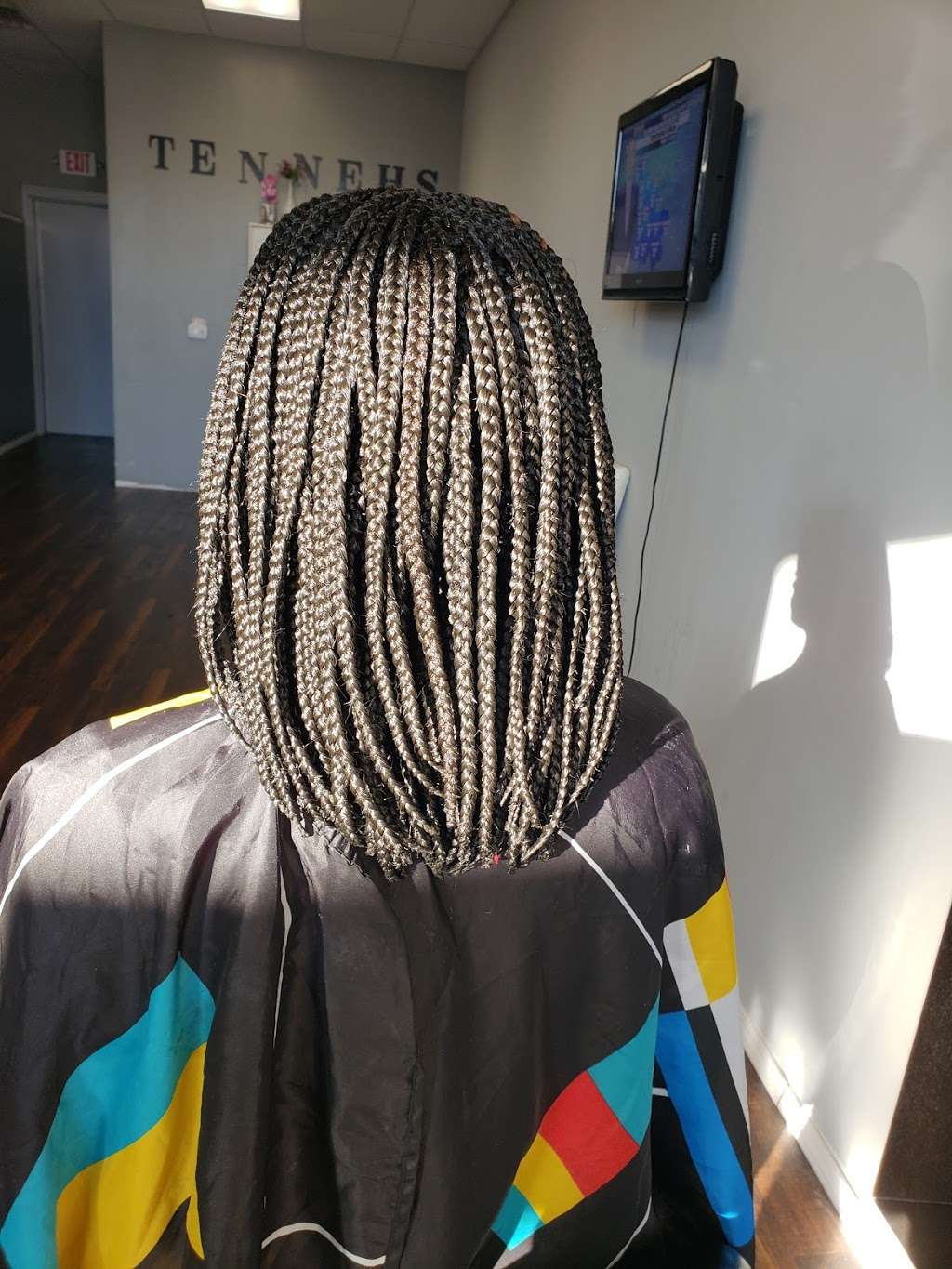 Tennehs African Braiding Salon | 5015 N Tryon St #115, Charlotte, NC 28213, USA | Phone: (704) 332-7040