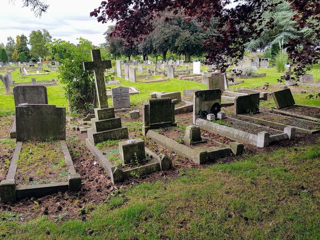 Merton & Sutton Joint Cemetery | Garth Rd, Morden SM4 4NW, UK | Phone: 020 8545 3666