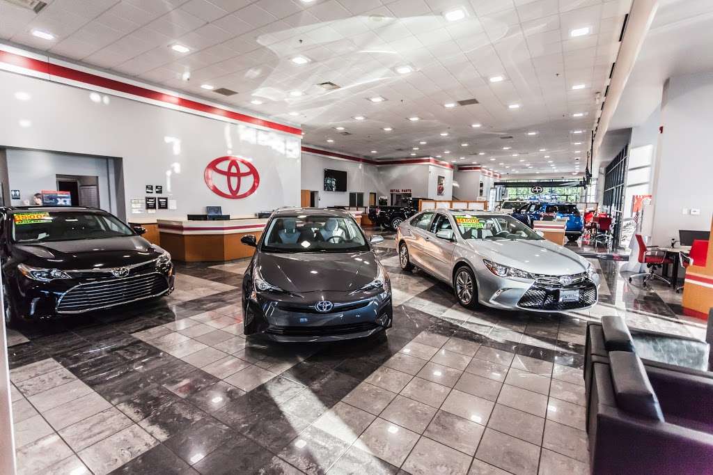 Jay Wolfe Toyota | 9650 NW Prairie View Rd, Kansas City, MO 64153 | Phone: (816) 912-0449