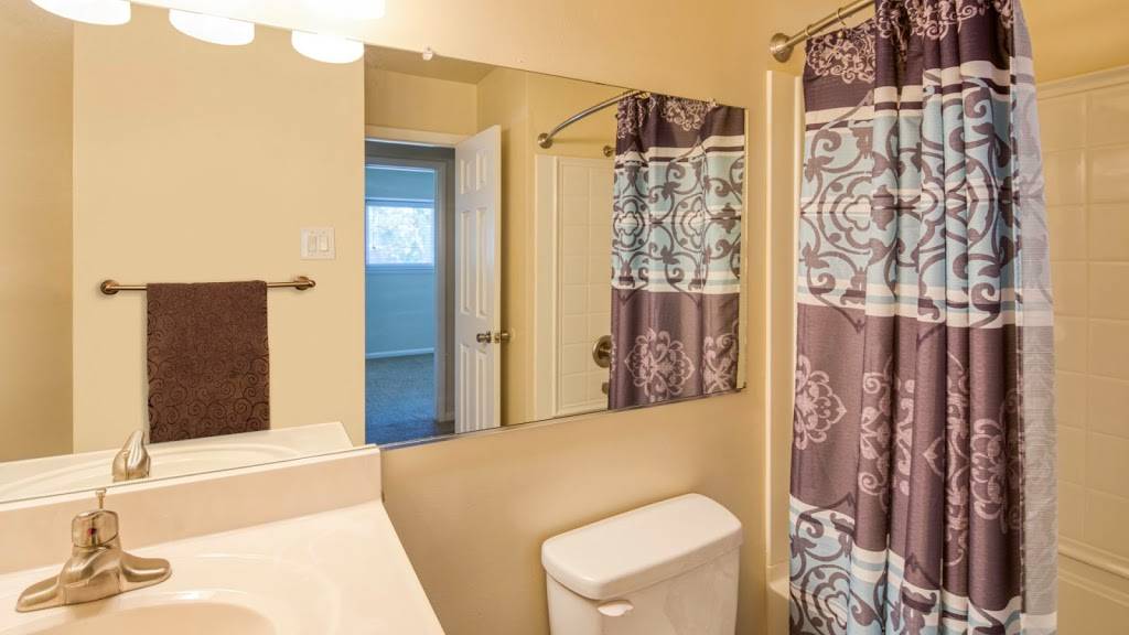 Wellington at Western Branch Apartments | 4723 Helensburgh Dr, Chesapeake, VA 23321, USA | Phone: (757) 484-5233