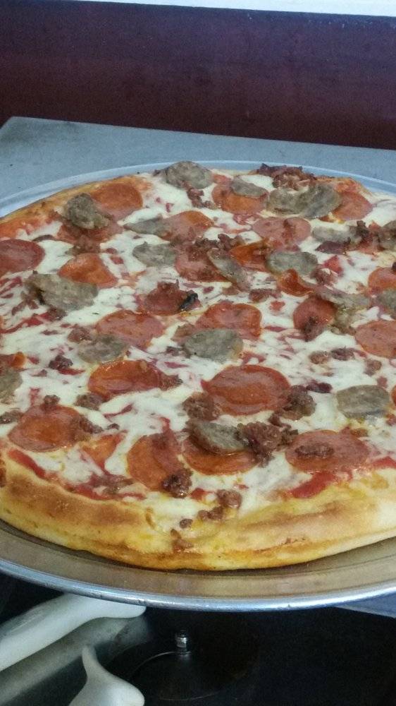 GiCarlis Pizza | 408 Central Ave, City of Orange, NJ 07050, USA | Phone: (973) 678-7777