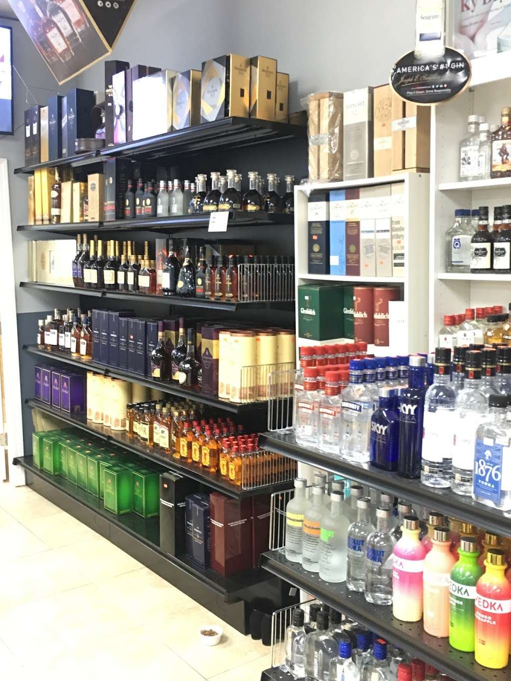 9 Liquor | 8906 Airport Blvd b, Houston, TX 77061, USA | Phone: (832) 606-8028