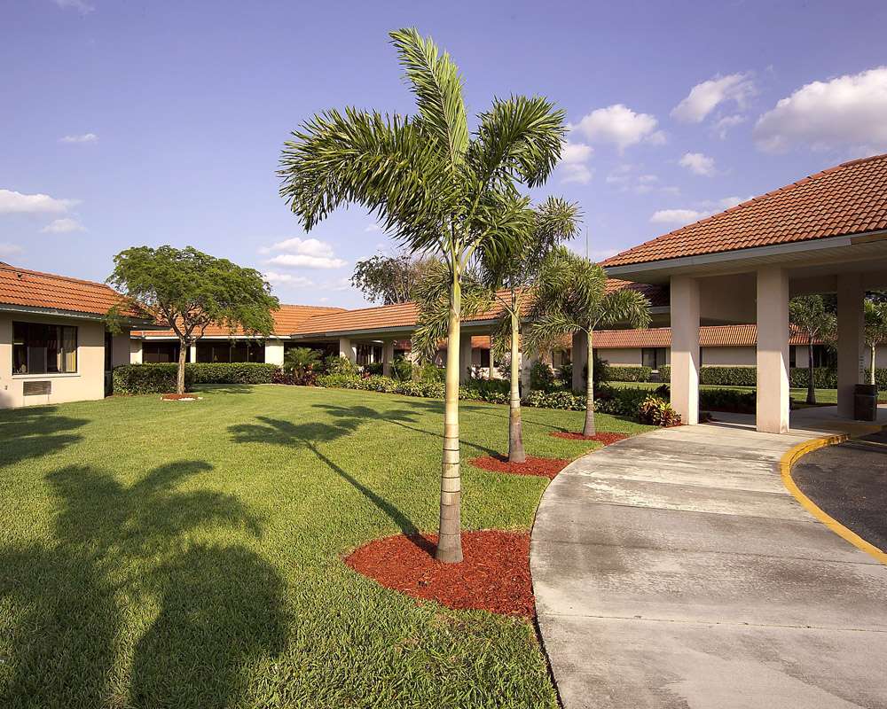 Sunrise Health & Rehabilitation Center | 4800 N Nob Hill Rd, Sunrise, FL 33351, USA | Phone: (954) 577-3600